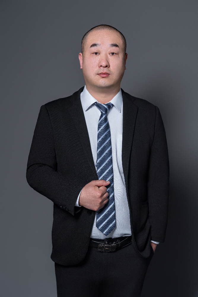 陈小伟